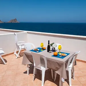 la-terrazza-del-sole-apartments.sicilyhotelsitaly.net/